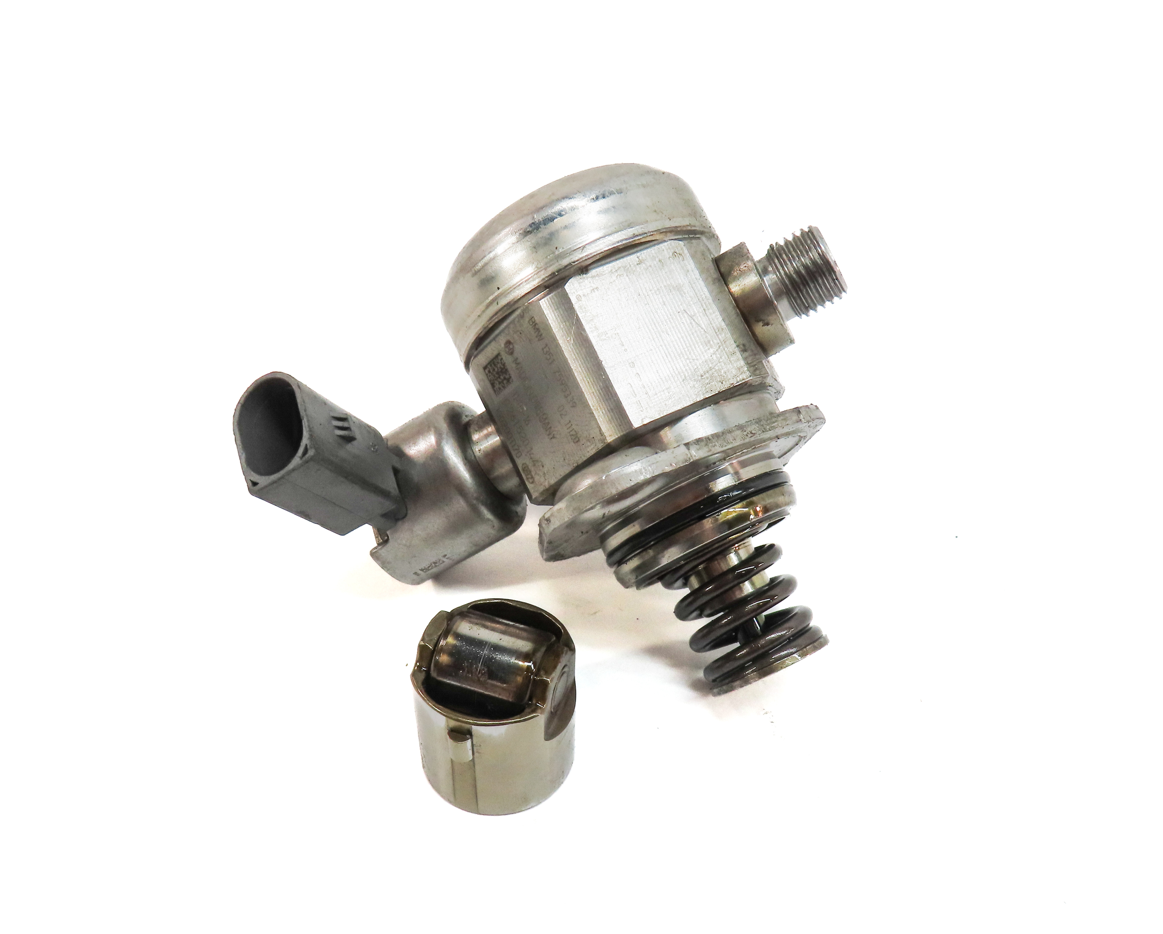 08-14 BMW 550i 650i 750i X5 X6 (F01 F10 E70 E71) 4.4L N63 MECHANICAL FUEL PUMP — exact item pictured